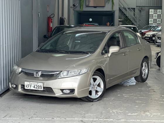 HONDA CIVIC 1.8 LXS 16V GASOLINA 4P MANUAL